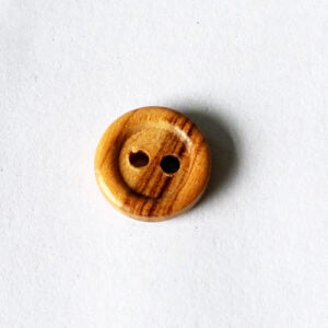 Houten knoopje met een doorsnede van 10 mm